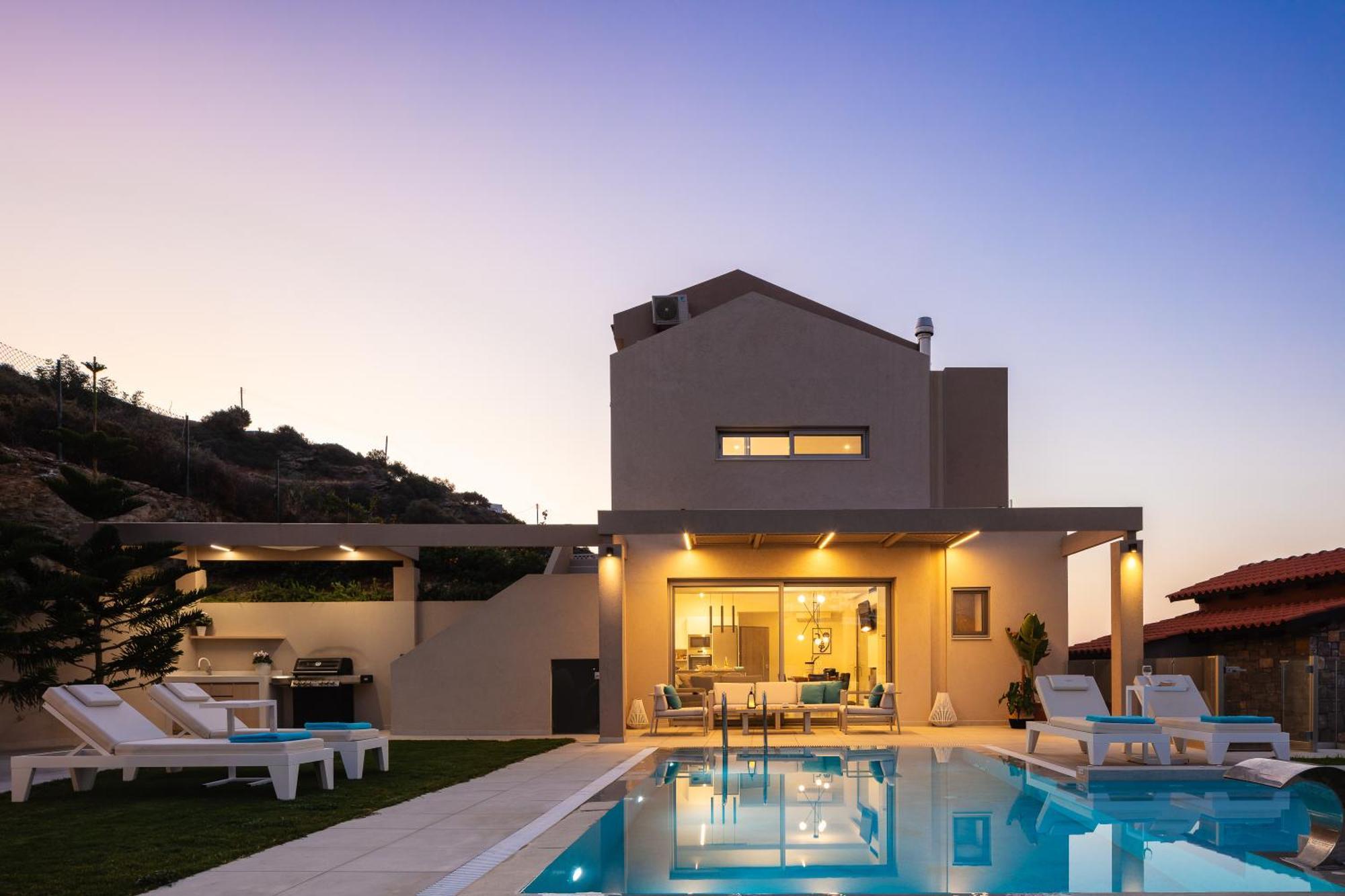 Villa Ligaria Pinnacle Ngoại thất bức ảnh